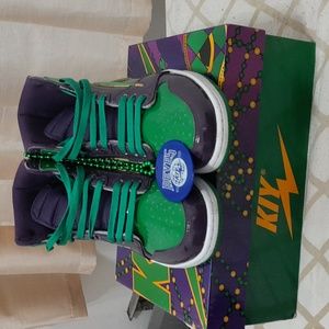 To get money to buy something el